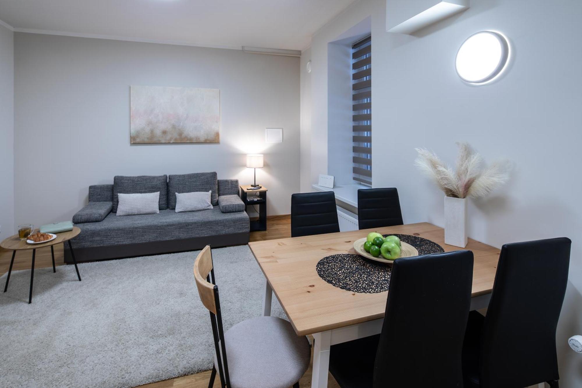 Riga Embassy Center Apartment With Parking Extérieur photo